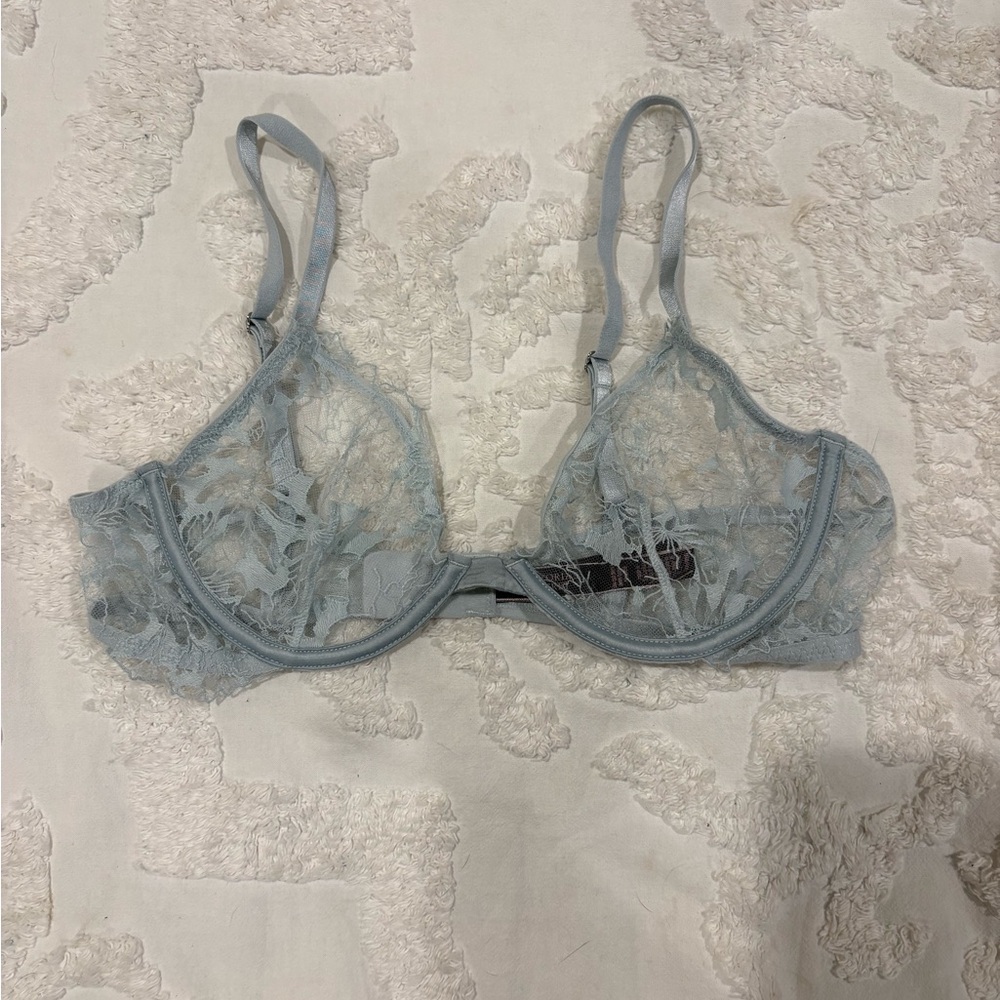 Victoria’s Secret Low Cut Demi Without Padding